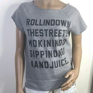 Sweatshirt T-shirt Top Size Medium Gray Graphic Everyday Casual Athleisure Fun